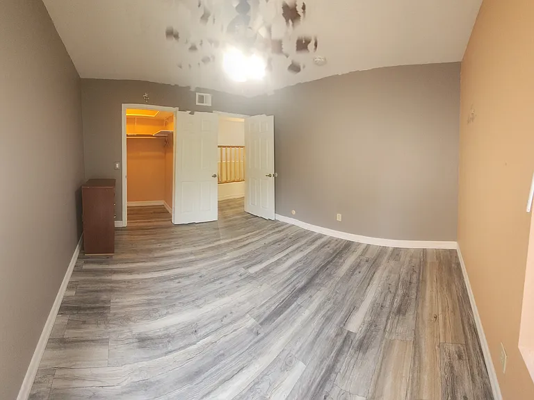 1068 Fairhill Ter — Photo 14