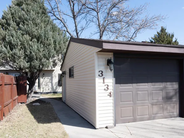 3134 23rd St S, Fargo, ND 58103