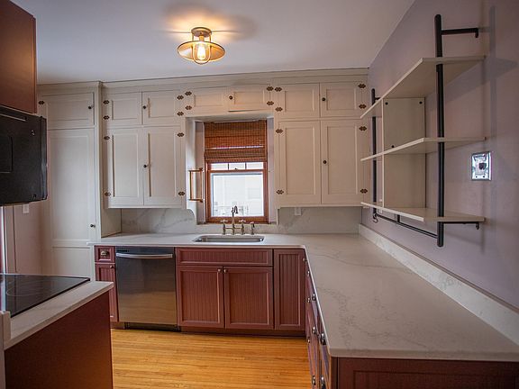 4th image of 625 7th St W