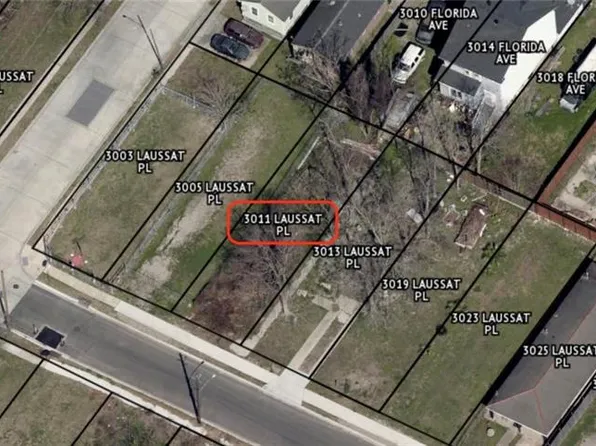 3011 Laussat Pl, New Orleans, LA 70117