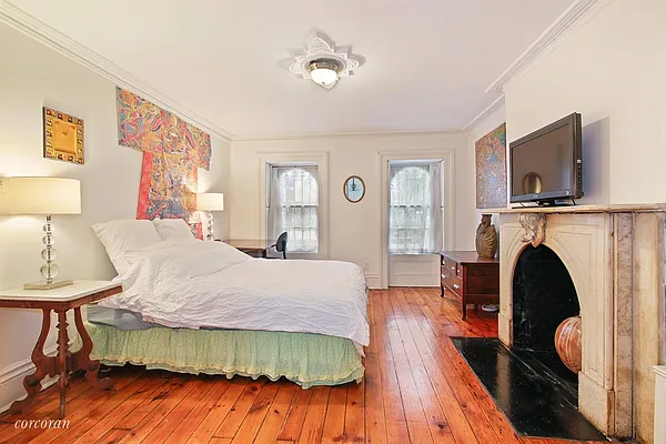Rented by Corcoran | media 4