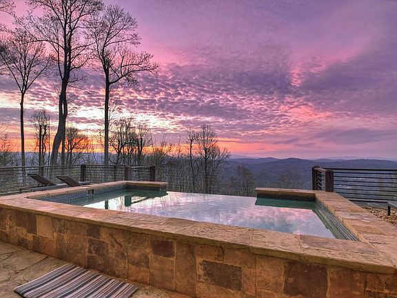 3rd image of 472 Overlook Rd