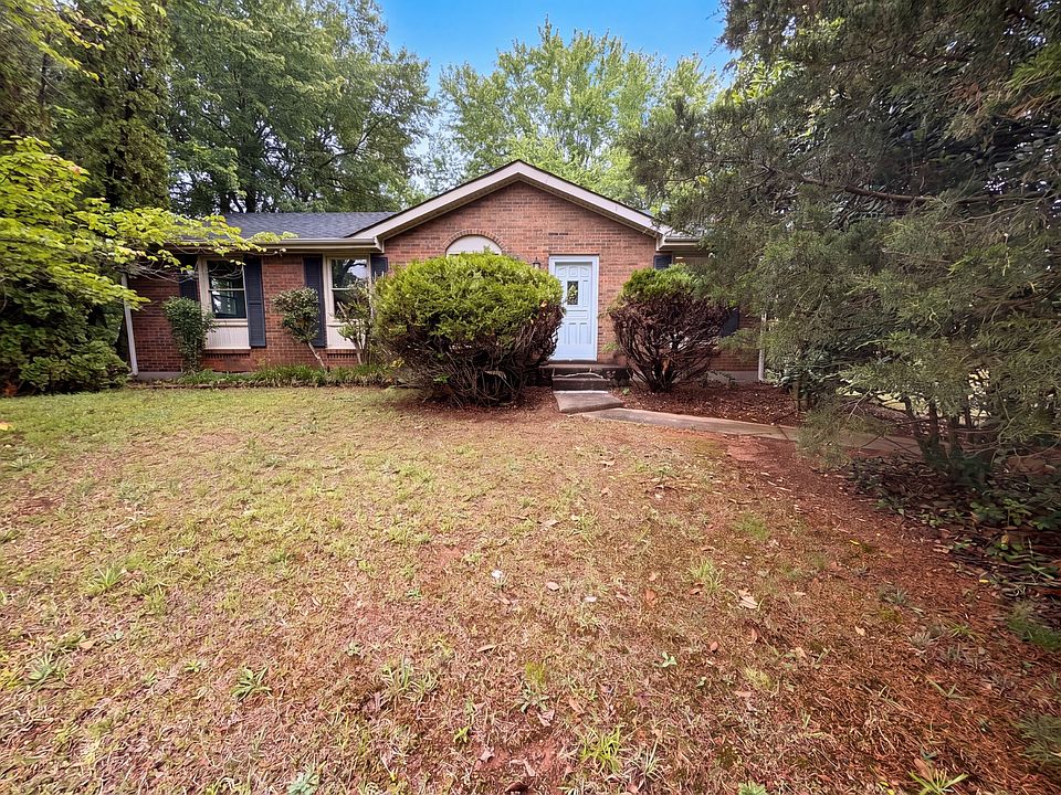 1st image of 587 Lafayette Rd
