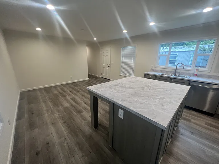 18 Forest Cir — Photo 3
