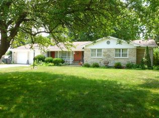 6005 Emstan Hills Rd, Racine, WI 53406
