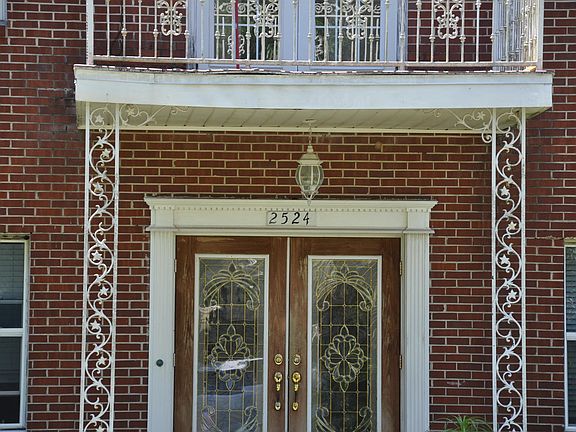 2nd image of 2524 El Portal Ave