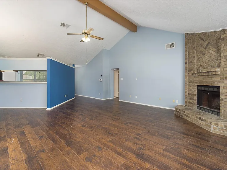 2902 Laurelridge Dr — Photo 8