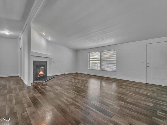 4th image of 1550 20th St W Space 25