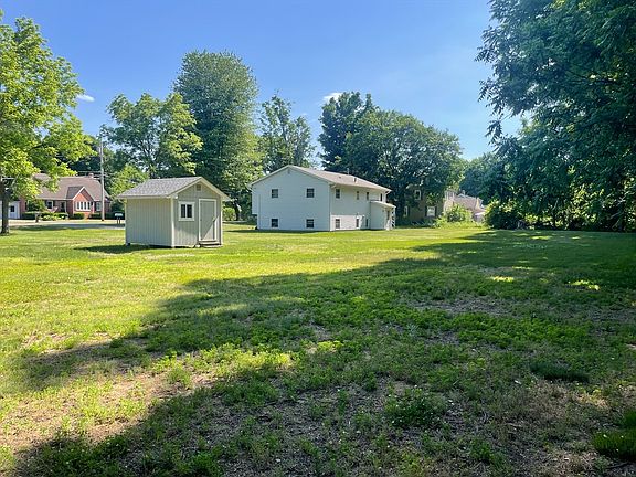 4th image of 4 Elm Ct