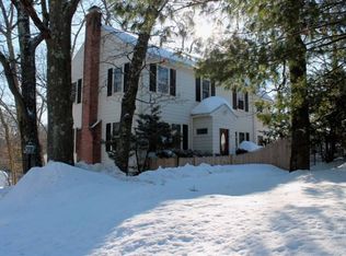 33 Skyview Rd, Lexington, MA 02420