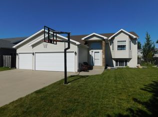 3956 11th St W, West Fargo, ND 58078