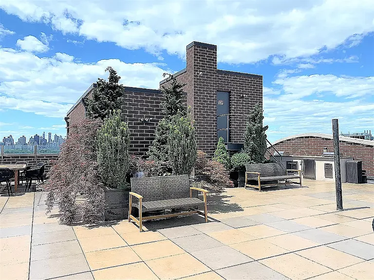 25-32 30th Dr #3D — Photo 13