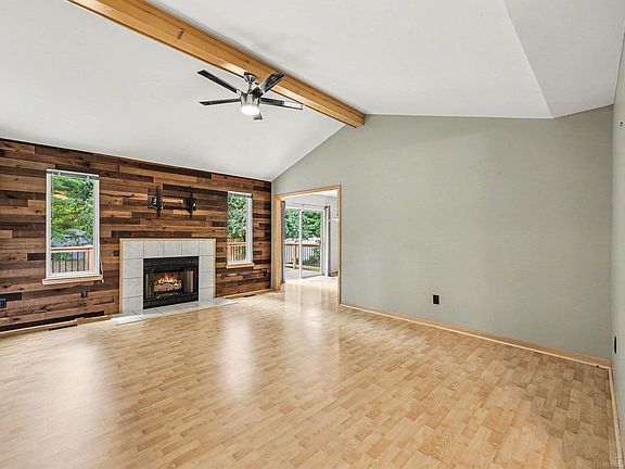 3rd image of 6016 Mulberry Dr