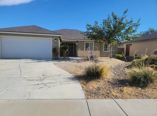 1414 Richfield Ave, Rosamond, CA 93560