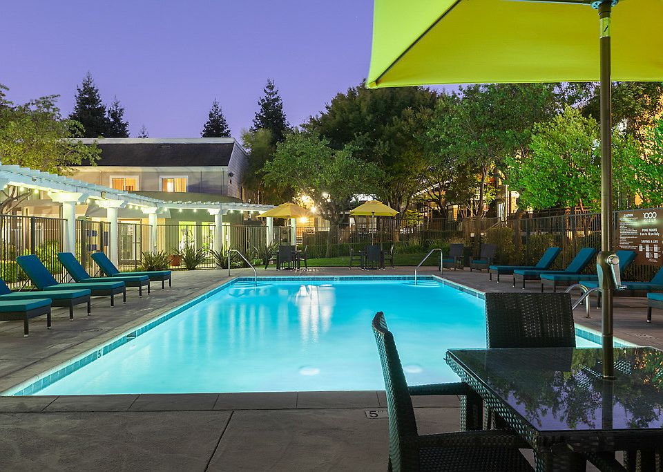 1st image of 1000 Kiely Blvd APT 112