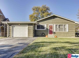 2132 S 43rd St, Omaha, NE 68105