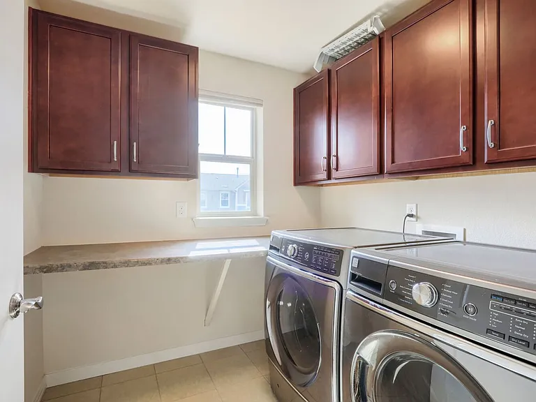 1815 Gallagher Ln — Photo 10