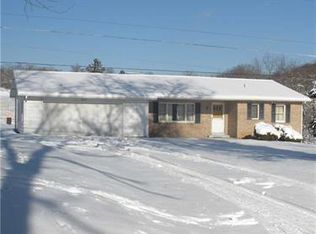 179 Flowers Rd, New Alexandria, PA 15670