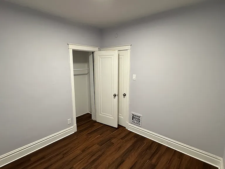 5237 Sutherland Ave #2 — Photo 18