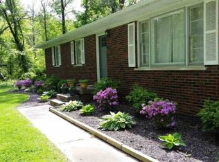 8720 Fischer Rd, Evansville, IN 47720