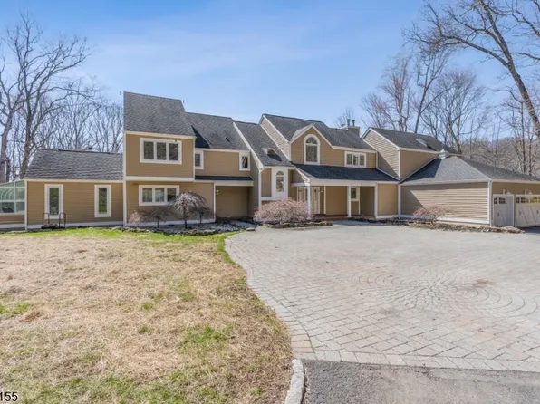 101 Rippling Brook Way, Bernardsville Boro, NJ 07924