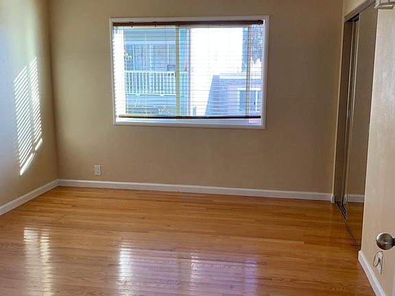 5th image of 192 Tallwood Dr