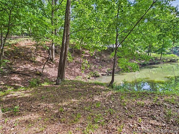 4th image of Blue Coveview Ln