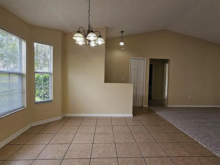 10368 Lansfield St — Photo 13