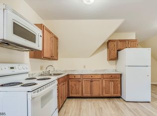 7 Washington St, Newton, NJ 07860