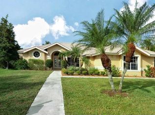4098 Hearthstone Dr, Sarasota, FL 34238