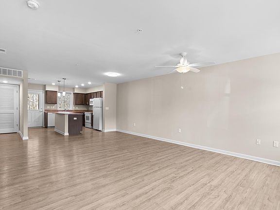 5th image of 2001 Lazelle Dr #4803198