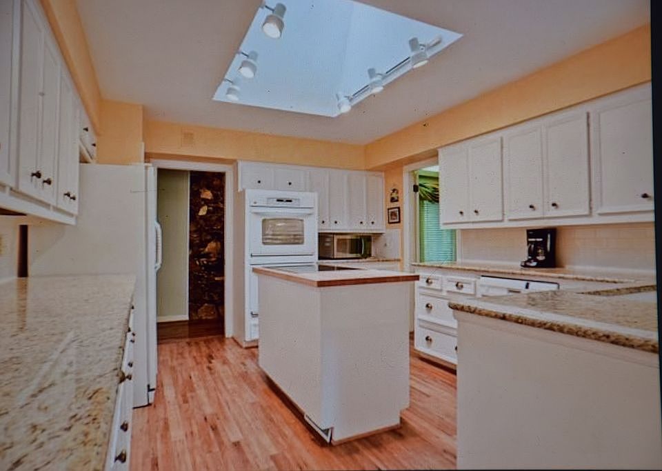 1st image of 7148 Briar Cove Dr