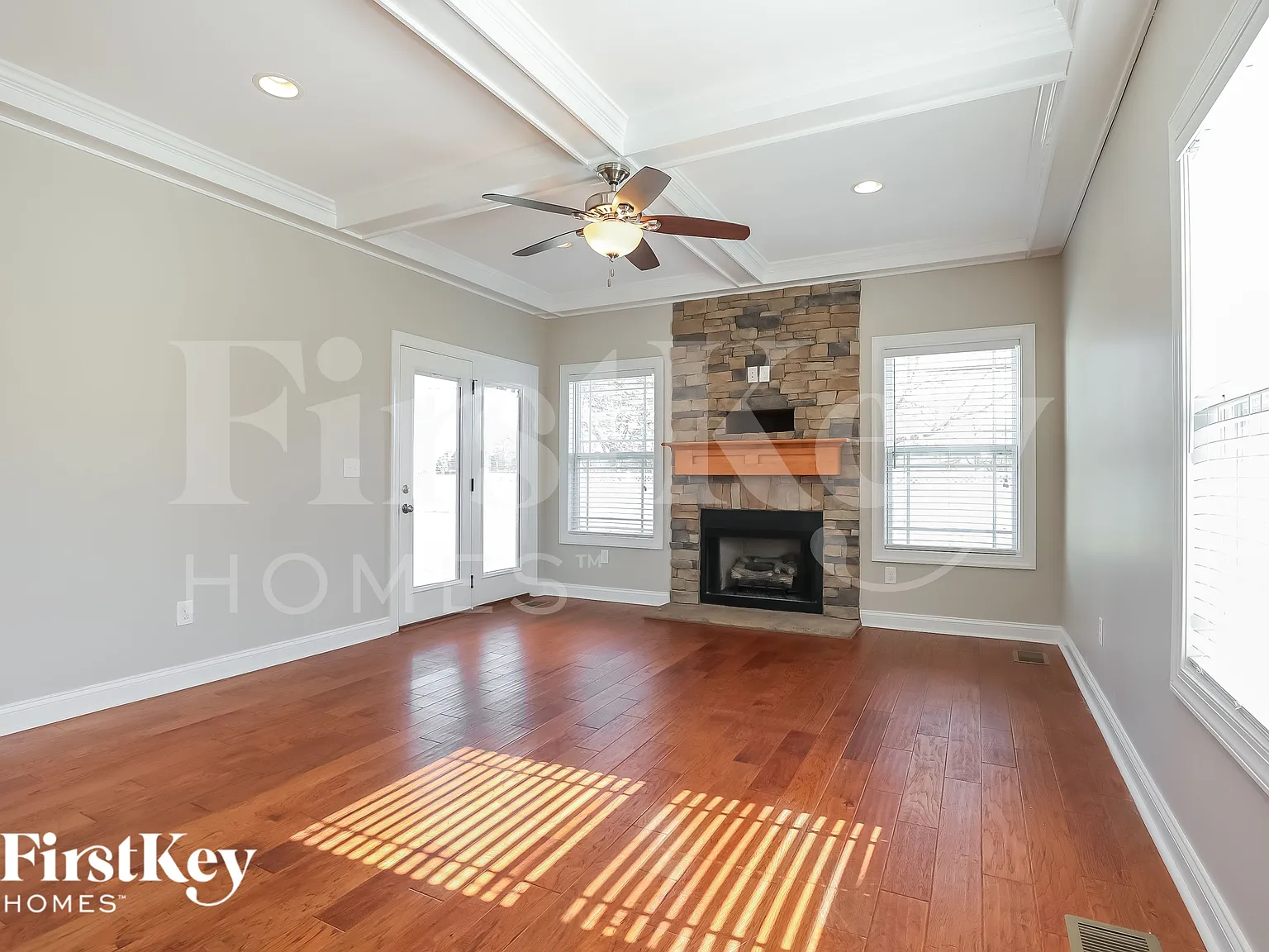3 bed, 2.5 bath, 1999 sqft, $1,735 — Photo 3