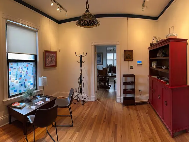 423 Walter St SE — Photo 3