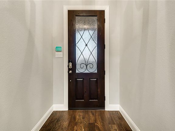 4th image of 5008 Pemberton Ln