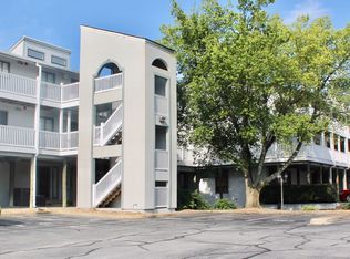 3200 Lynnhaven Dr APT 309, Virginia Beach, VA 23451