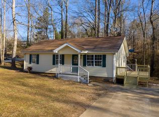 11 Mountainside Dr W, Dawsonville, GA 30534