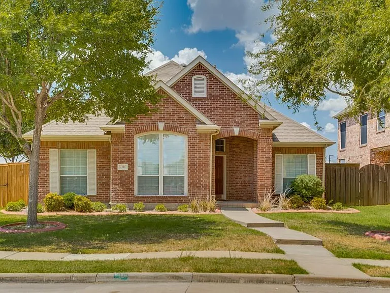 4513 Rock Creek Ln — Photo 1