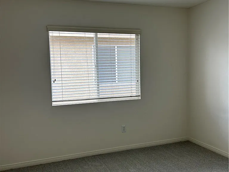 2926 Spruce Ct — Photo 8