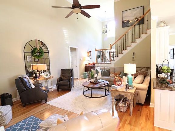 4th image of 1790 Azalea Woods Dr