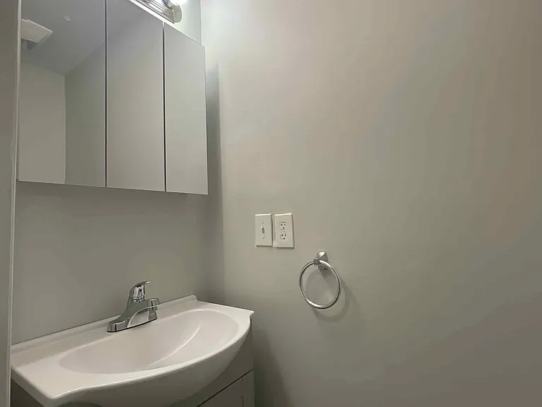 5021 Ryandale Rd — Photo 12