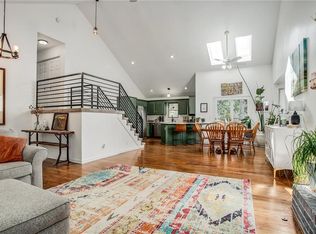 2121 NE Springbrook St, Blue Springs, MO 64014