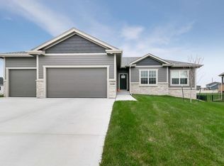 3006 NW Maple Ct, Ankeny, IA 50023