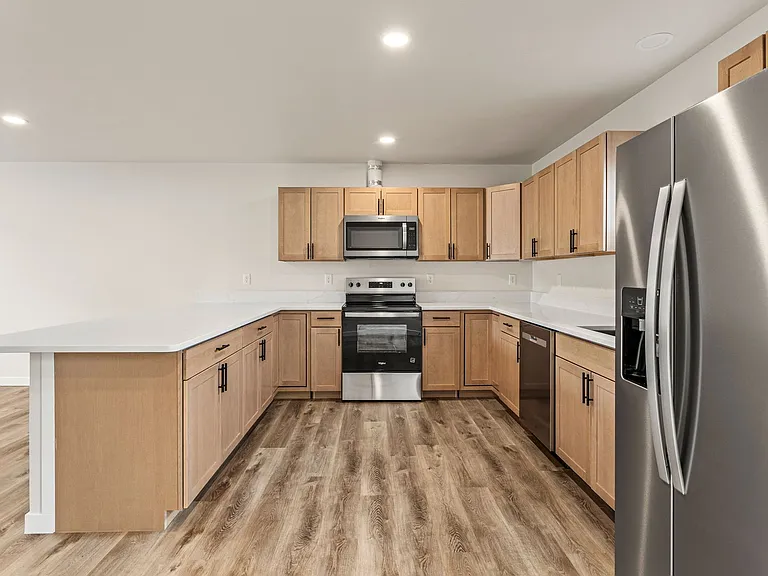1302 S 14th Ave — Photo 15