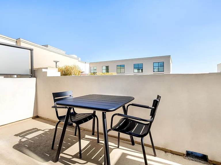 5100 Wilshire Blvd — Photo 84