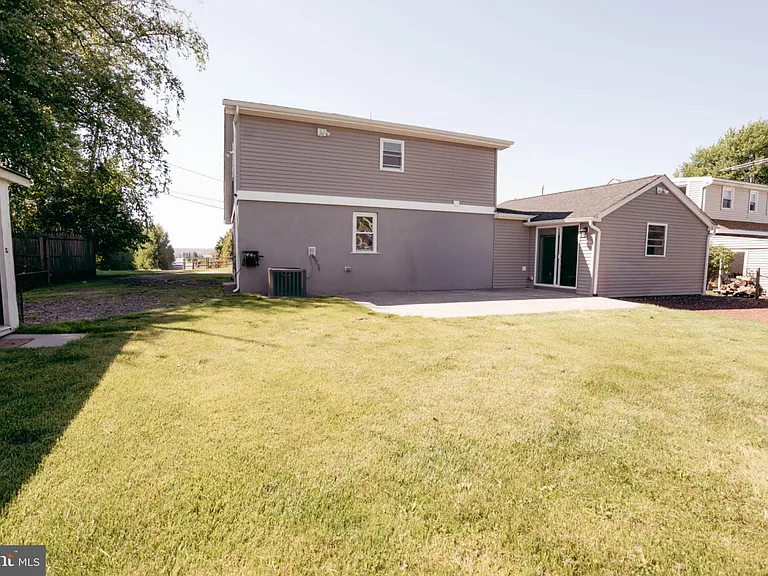 42 Grandview Dr — Photo 34
