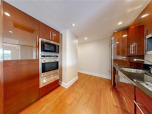 4th image of 1 Tower Dr APT 304