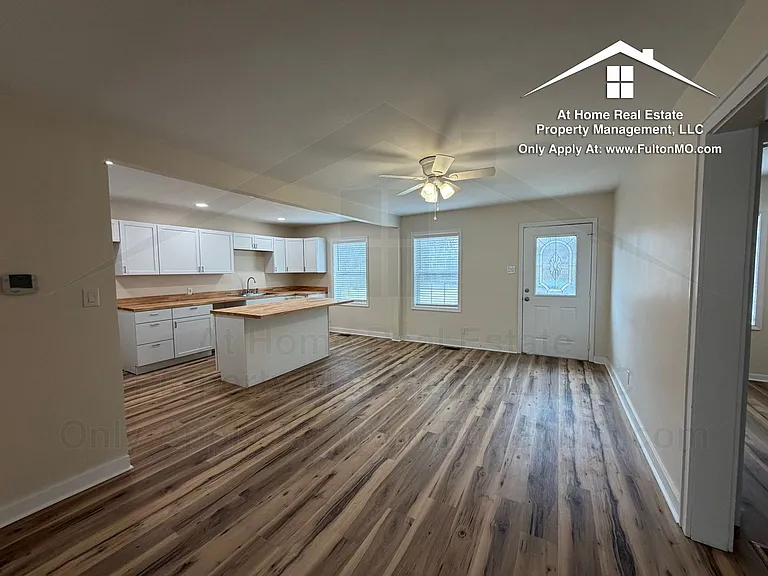 703 W 7th St — Photo 5