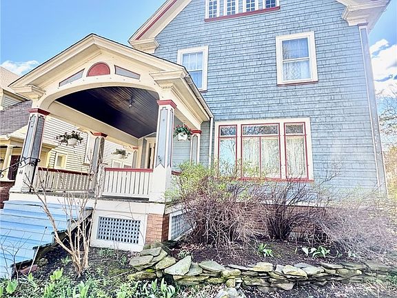 2nd image of 44 Colby St