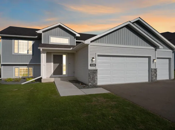 1120 7th Ave NE, Isanti, MN 55040